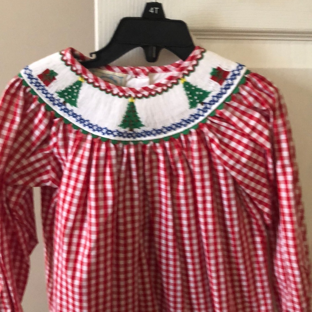 Girls 4t smocked Christmas dress new with tags